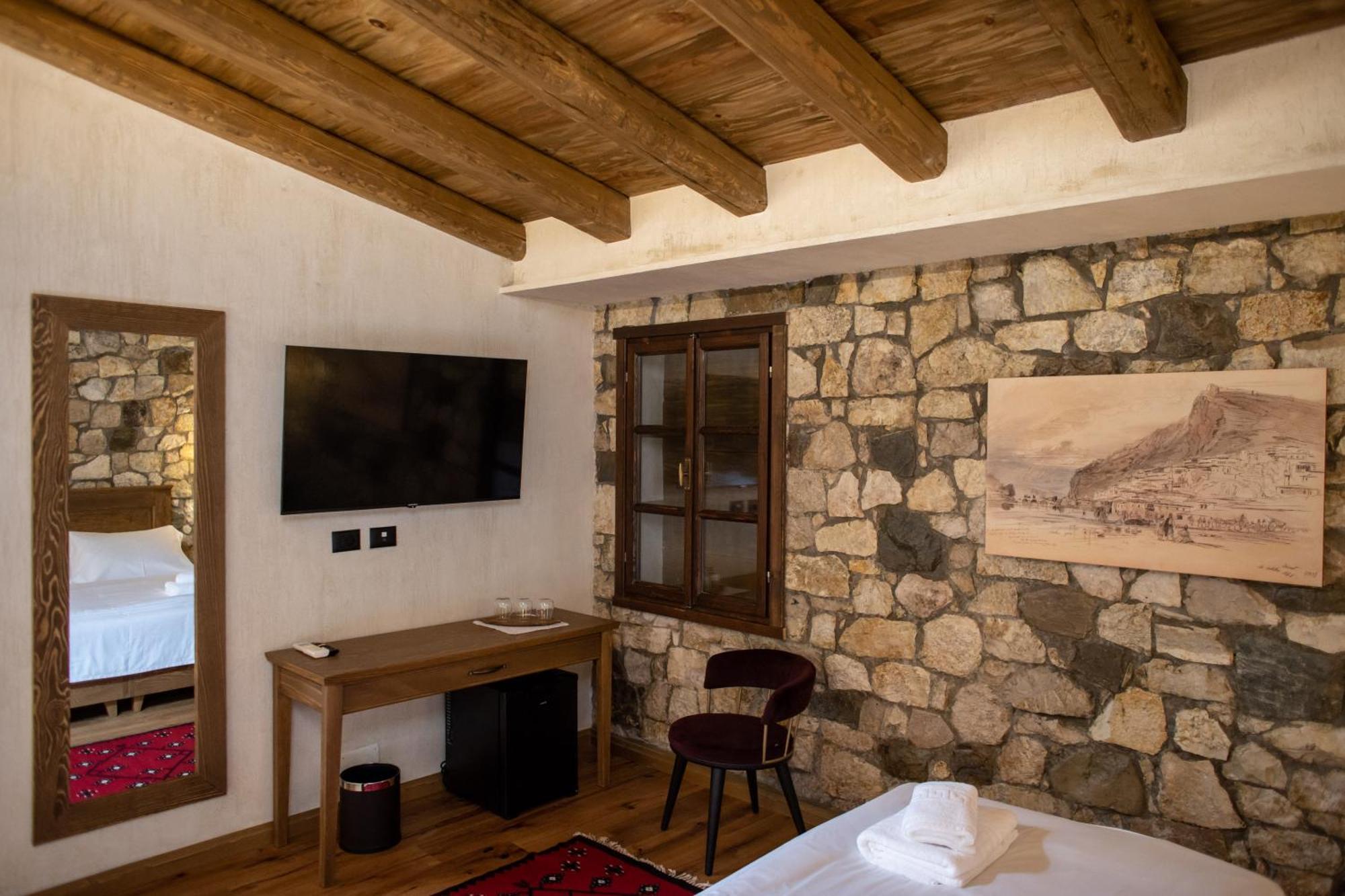 Vista Boutique Hotel Берат Экстерьер фото