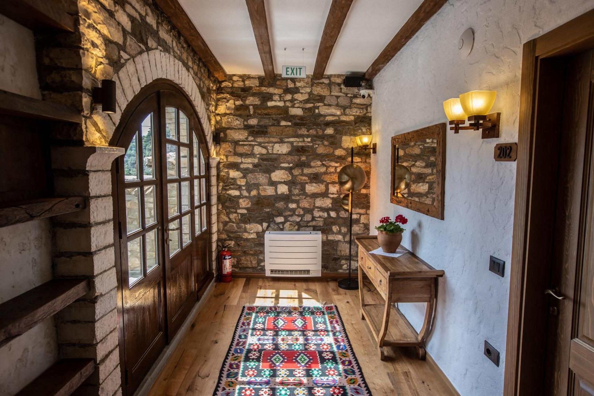 Vista Boutique Hotel Берат Экстерьер фото