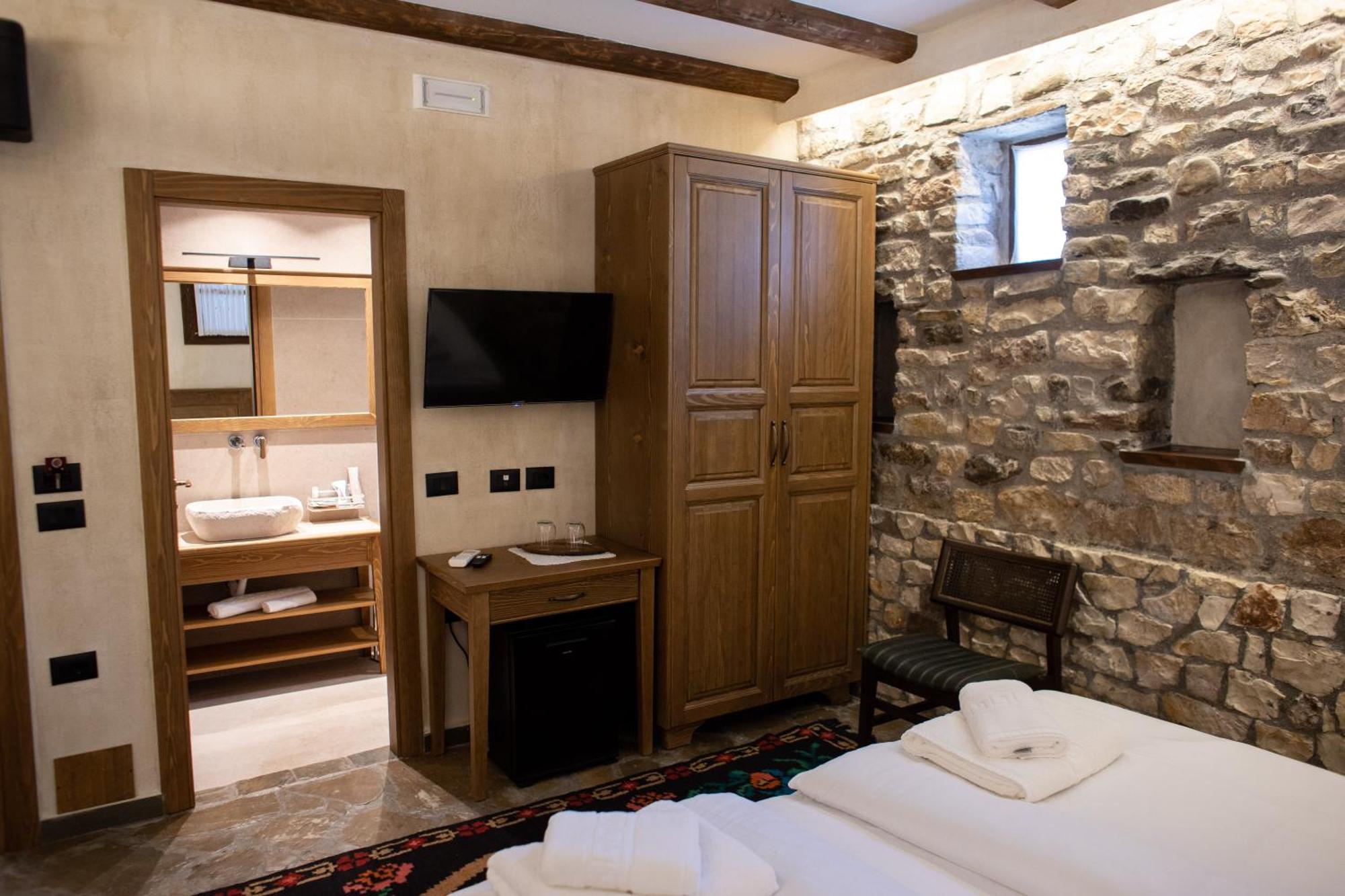 Vista Boutique Hotel Берат Экстерьер фото